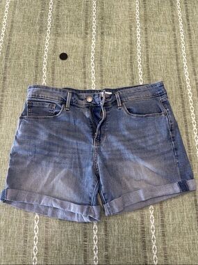Signature by Levi Strauss Faded Blue Rolled Cuff Denim Shorts